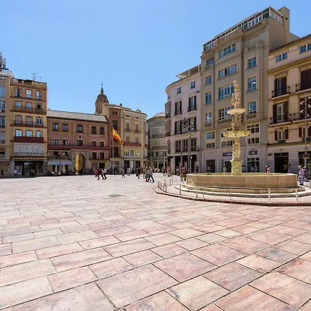 U-nique Plaza Constitucion * Malaga